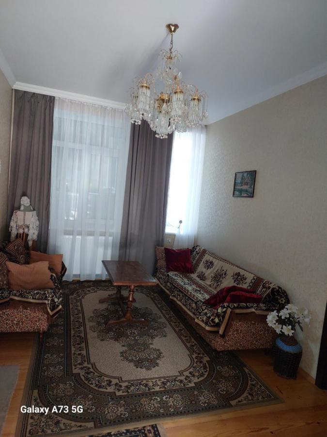 Guest House Lela Rezo Stepantsminda Exterior photo